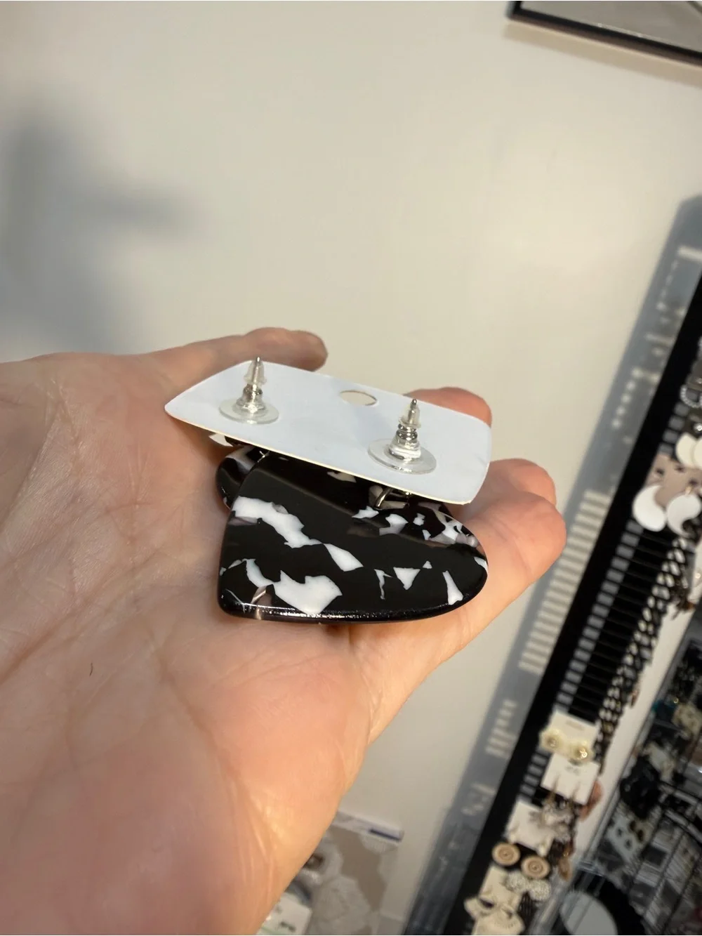 Black & White Heart Drop Earrings lucite post brand new